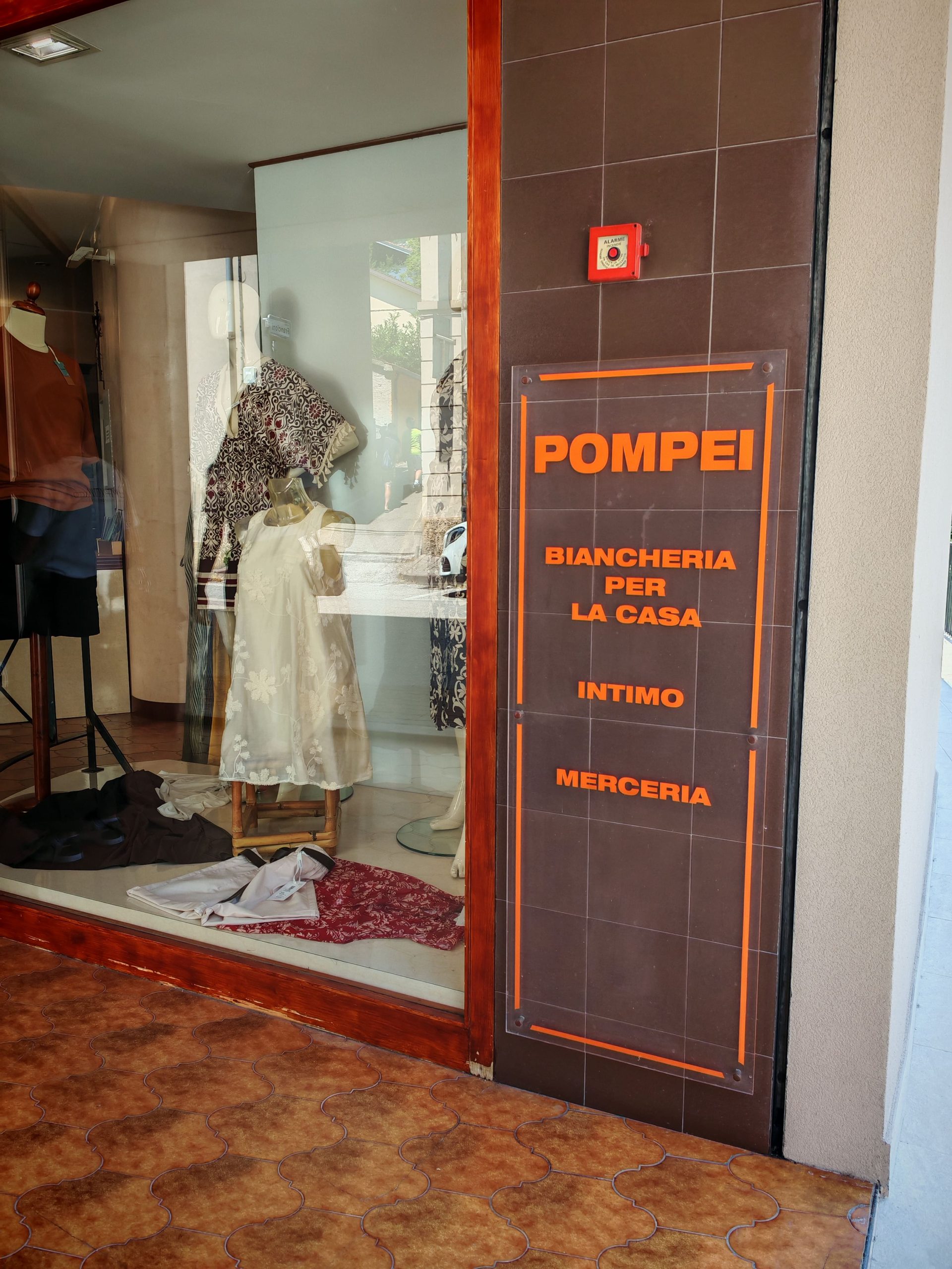 Pompei abbigliamento Carpegna